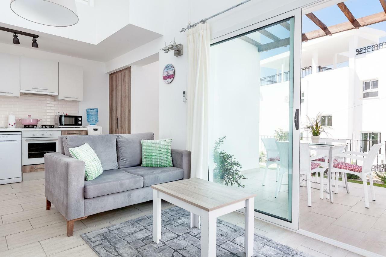 Seaview Selvi Village Apt Vasilia Exterior foto